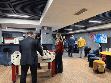 В Фиджитал-центр дворца спорта «Янтарный» приехали гости – участники программы «Герои 39» .