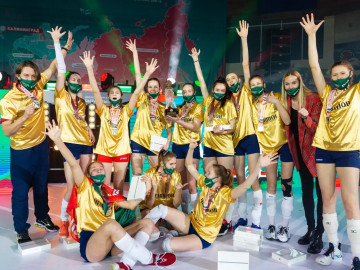 Дворец спорта «Янтарный» принял турнир «Локоволей»